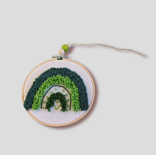 Borduurwerk groene regenboog